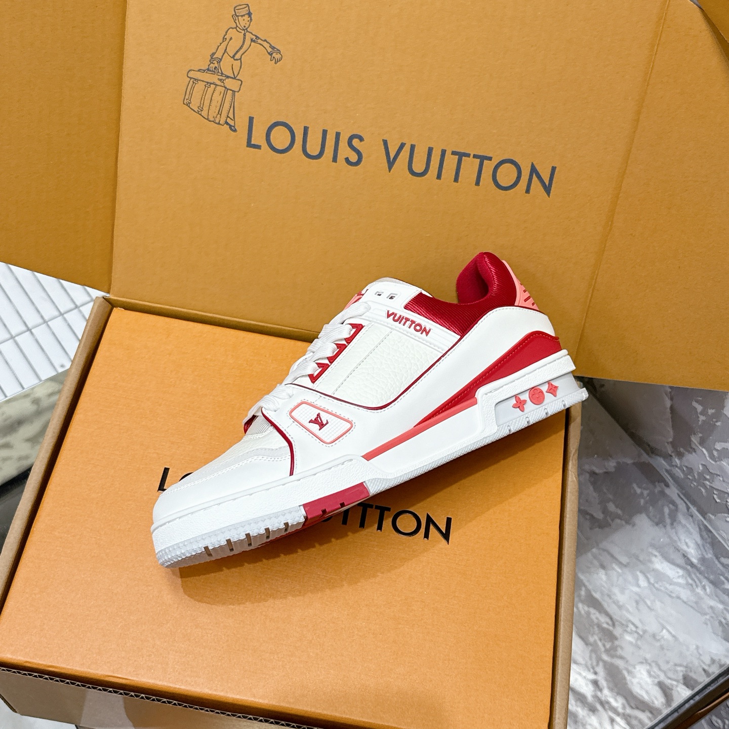 루이비통 LV Trainer 스타일 남성용 로우탑 스니커즈