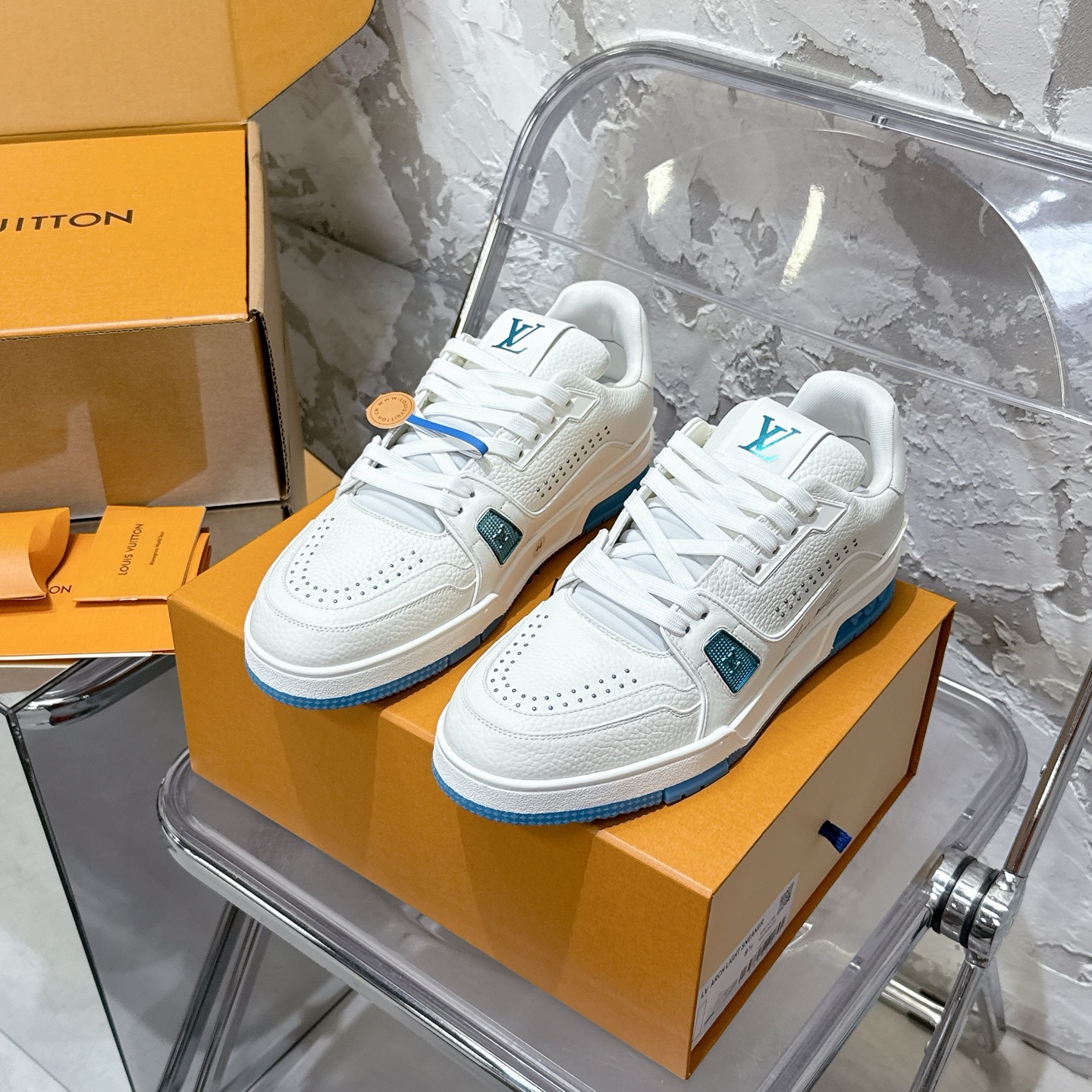 루이비똥 LV trainer 시리즈 캐주얼 스니커즈