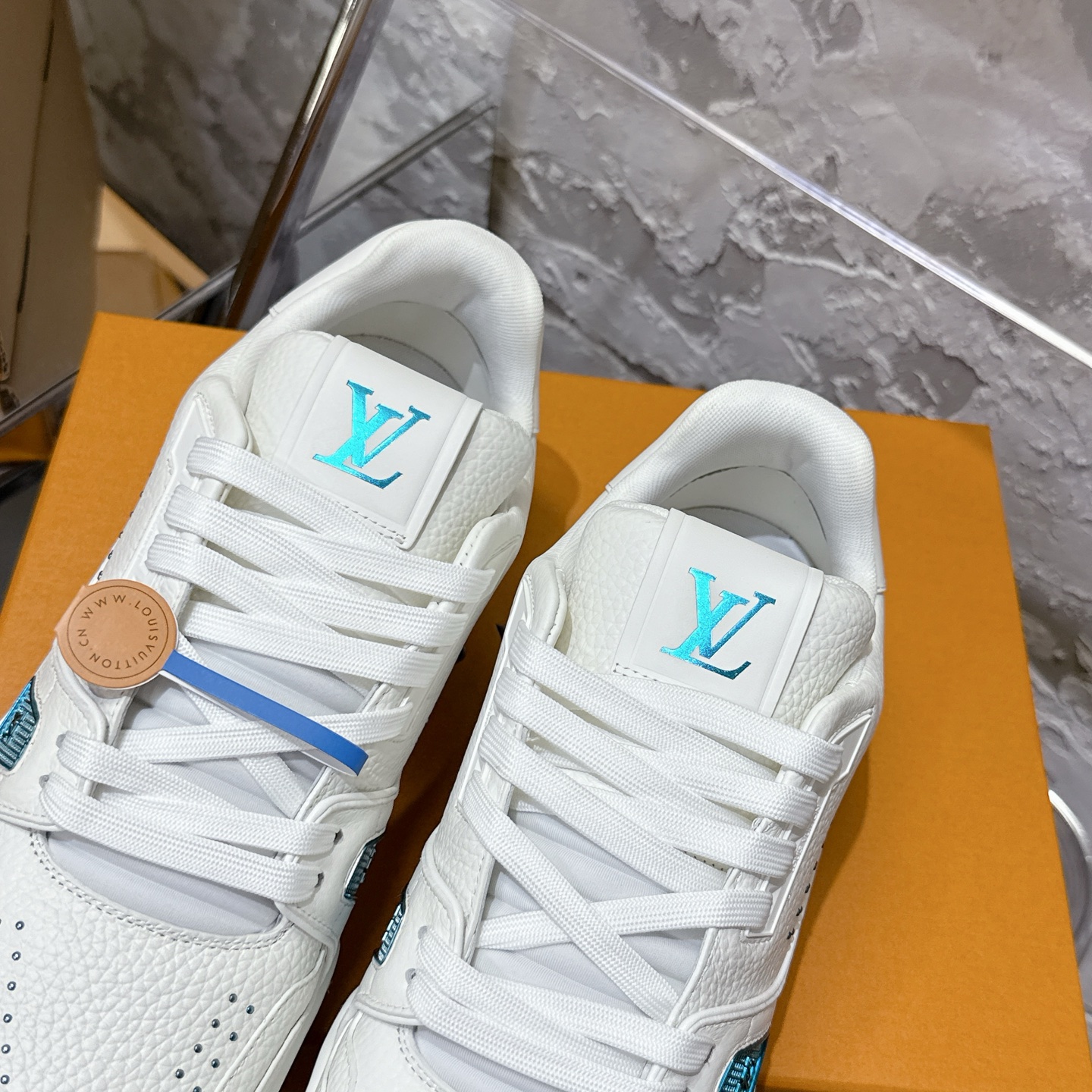 루이비똥 LV trainer 시리즈 캐주얼 스니커즈